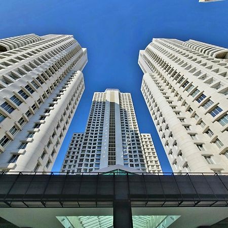 Alfred Sky Smart Apartment 29Th Spa Included Skopje Bagian luar foto