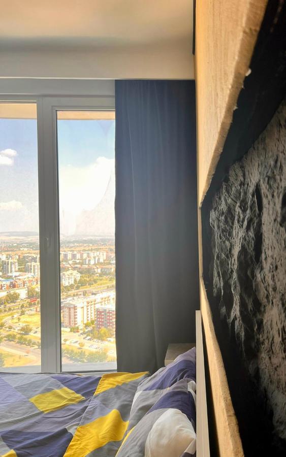 Alfred Sky Smart Apartment 29Th Spa Included Skopje Bagian luar foto