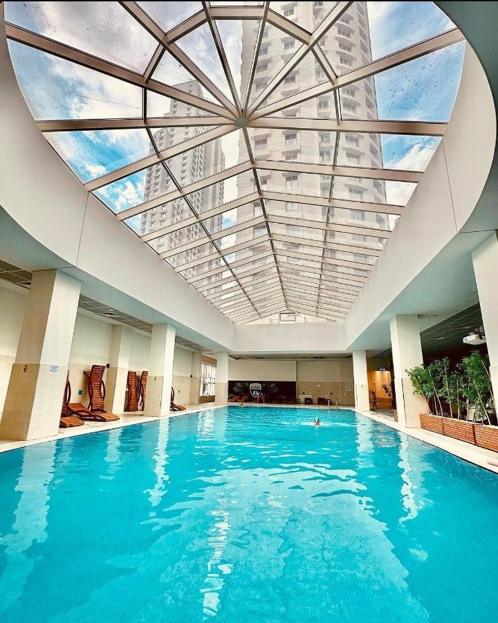 Alfred Sky Smart Apartment 29Th Spa Included Skopje Bagian luar foto