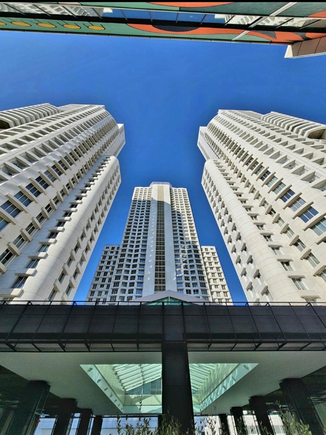 Alfred Sky Smart Apartment 29Th Spa Included Skopje Bagian luar foto